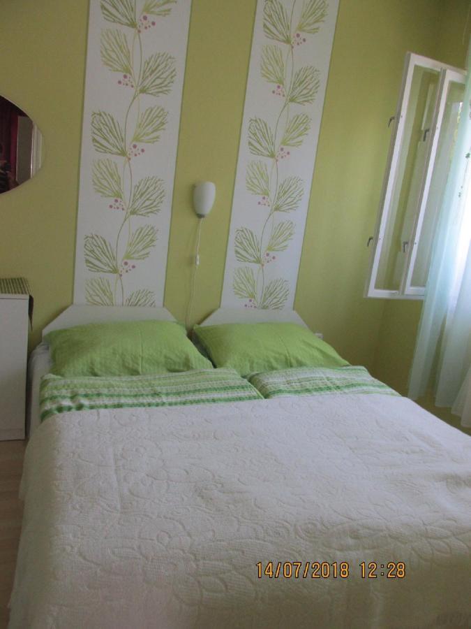 Holiday home in Balatonkeresztur 19455 Exterior foto